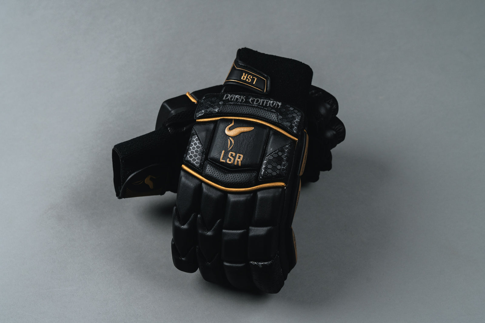 LSR SPORTS - Black dark Edition Gloves