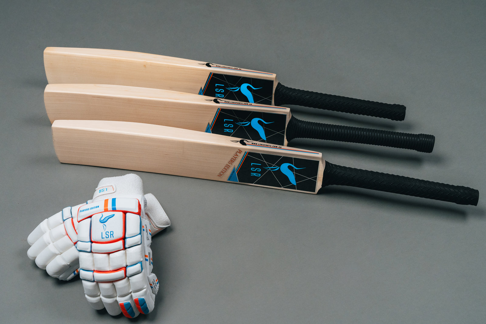 Player Edition Senior Bundle – Bat | Gloves | Pads | Bag