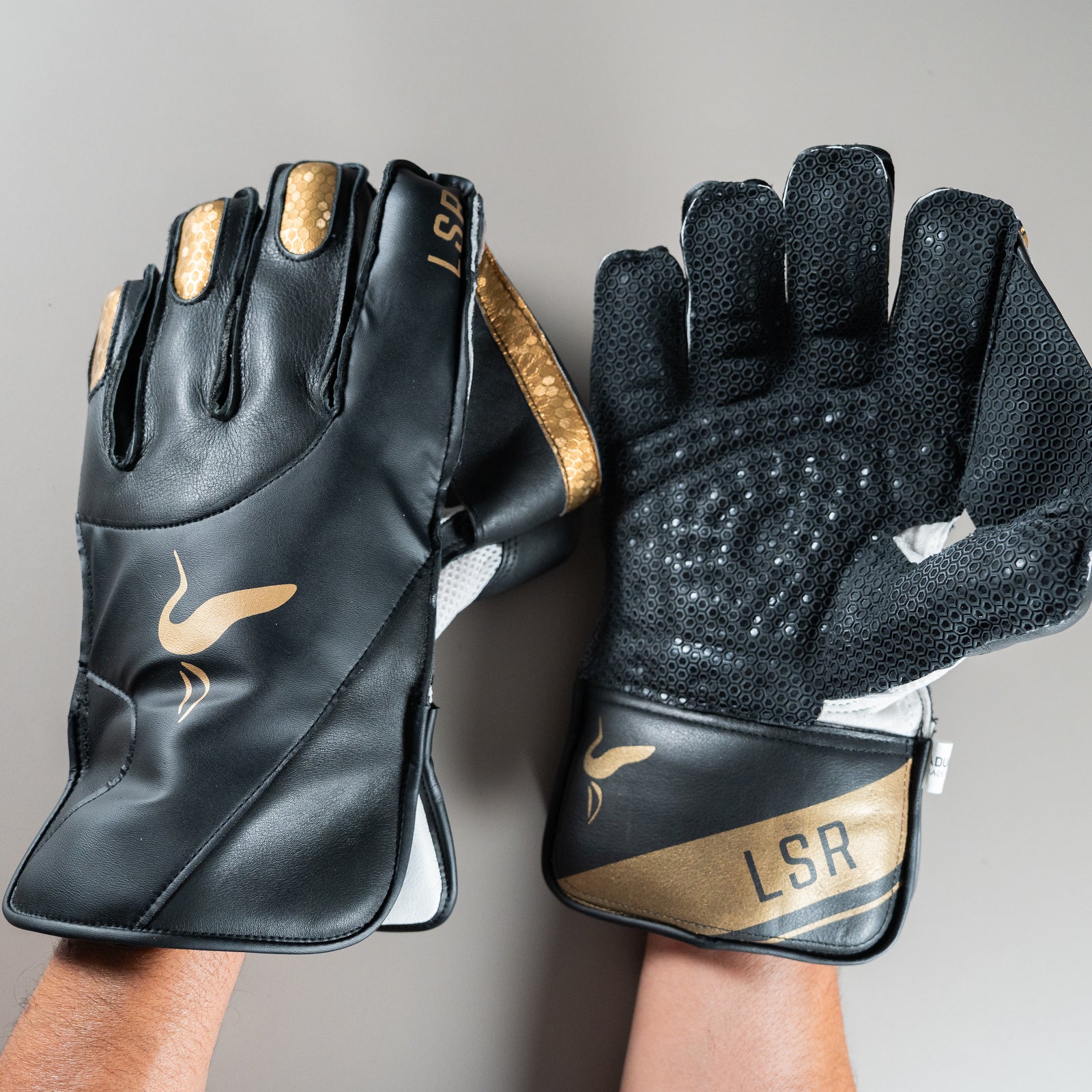 LSR SPORTS- OUTDOOR WICKET KEEPING GLOVES