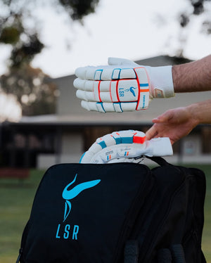 Player Edition Senior Bundle – Bat | Gloves | Pads | Bag