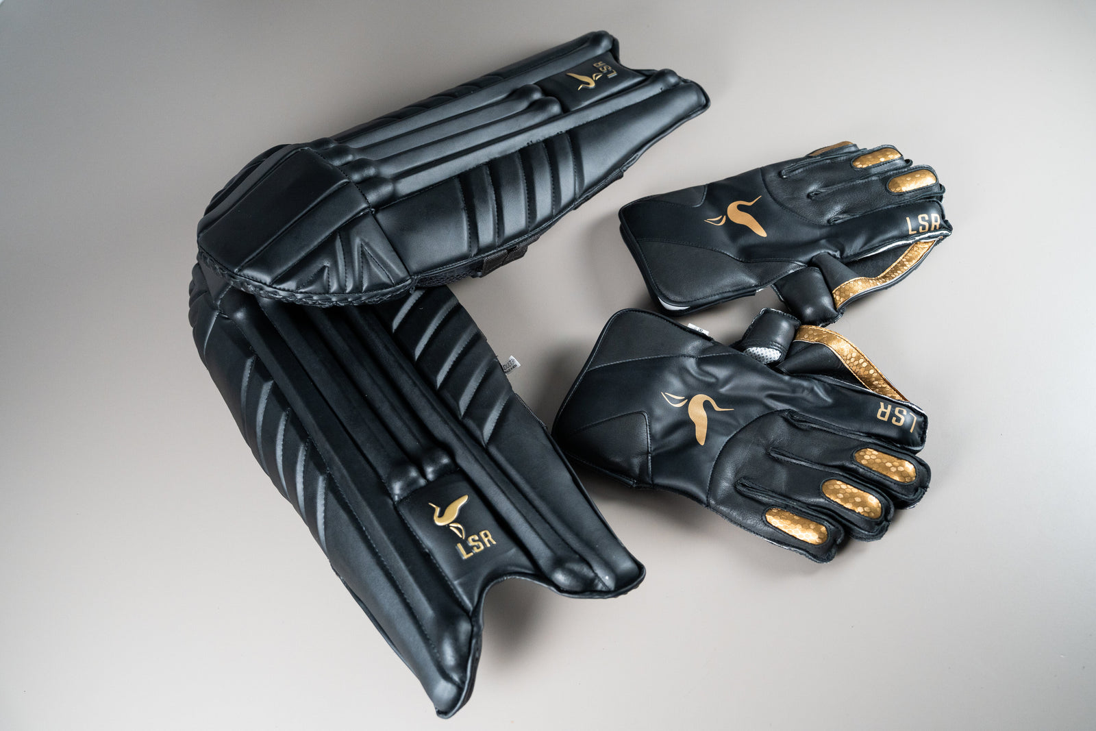 LSR Sports- Black Wicket Keeping Gloves & Pads (Bundle)