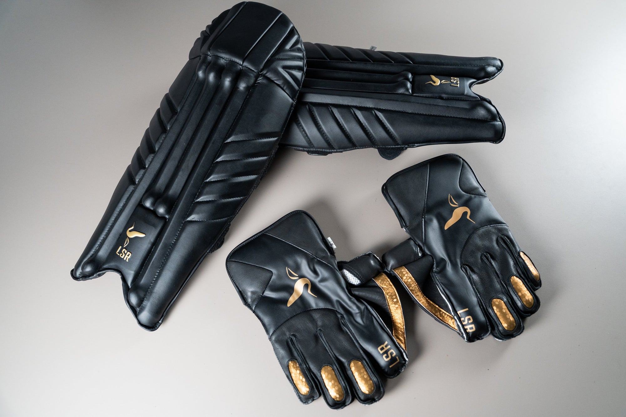 LSR Sports- Black Wicket Keeping Gloves & Pads (Bundle)